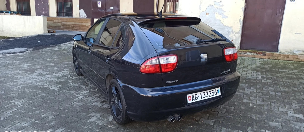 Seat Leon cena 26900 przebieg: 225000, rok produkcji 2004 z Radom małe 211